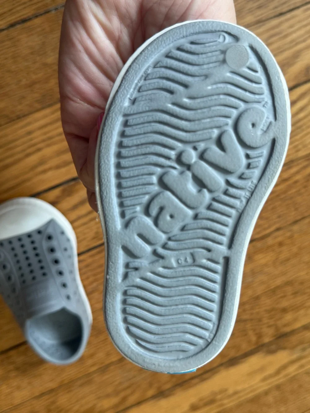 Native Shoes Kids Light Gray Jefferson - Size 4